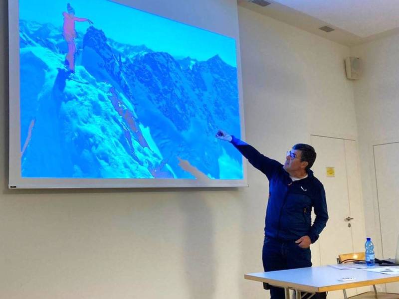 Durante la presentazione, nell'Aula riformata, a Poschiavo