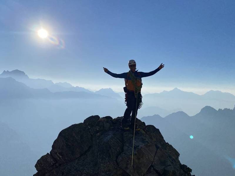 L'emozione di raggiungere la cima