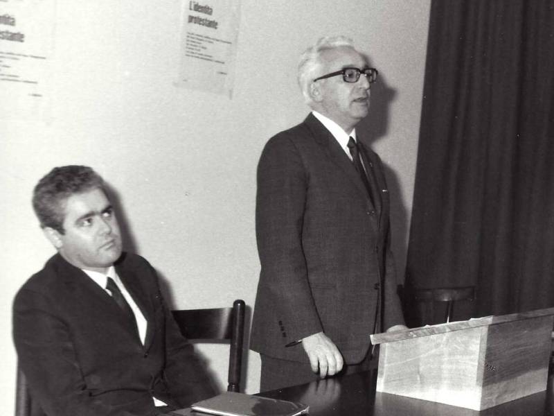 Paolo Ricca (sin.) e Franco Felice Scopacasa, Sondrio, febbraio 1974