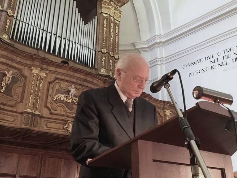 Carlo Papacella nella chiesa riformata di Brusio