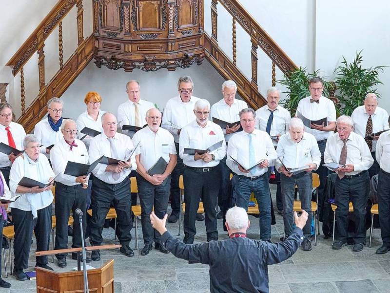 Il Coro Cantalopera diretto dal maestro Claudio Danuser