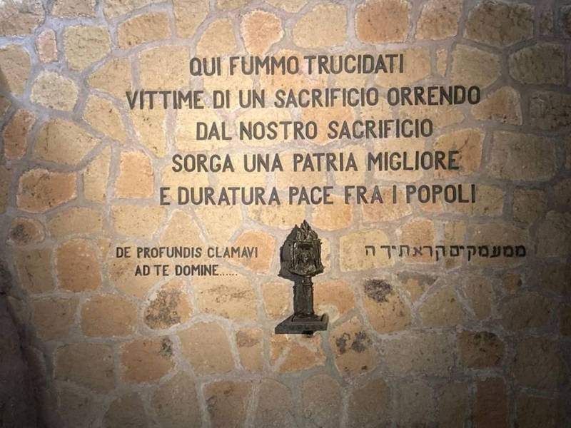 Fosse20Ardeatine2004_original